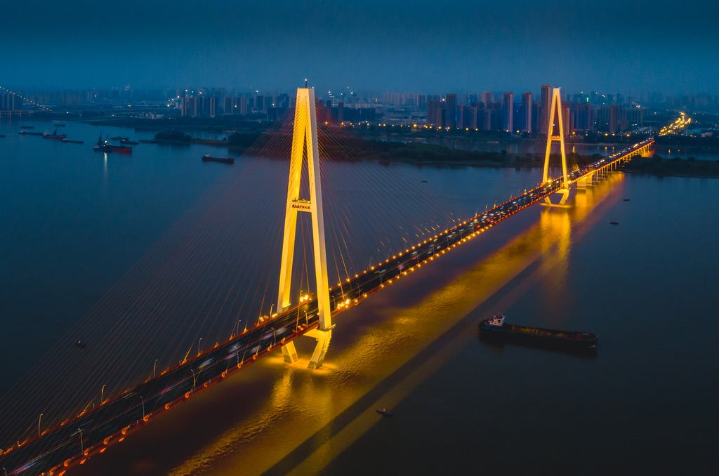 白沙洲長江大橋