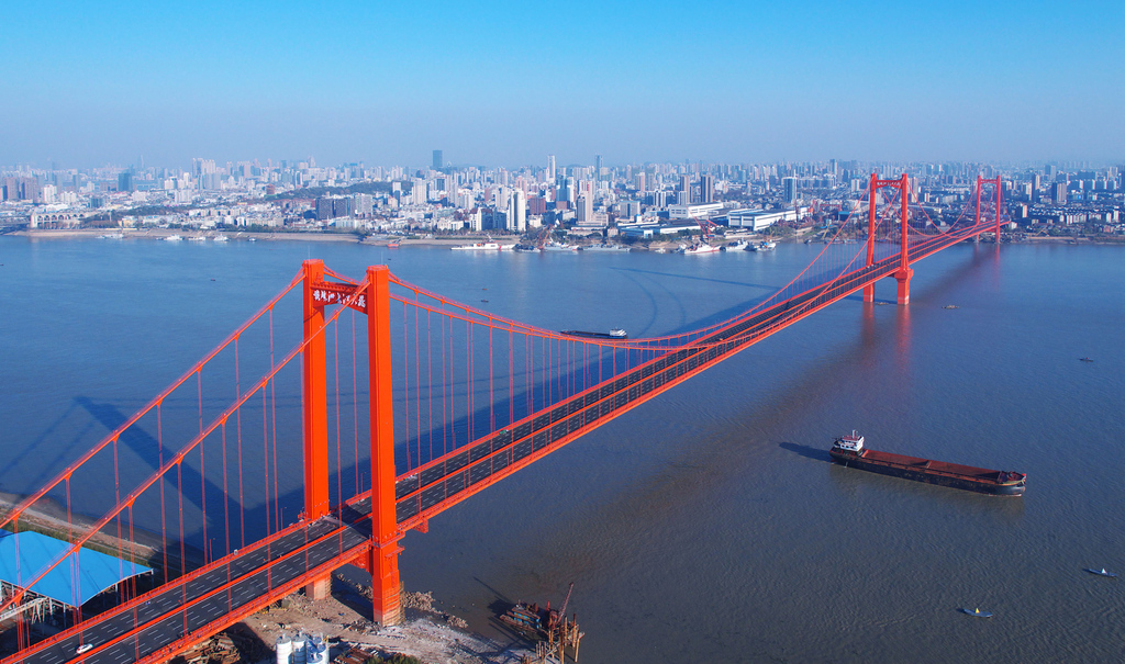 鸚鵡洲長江大橋